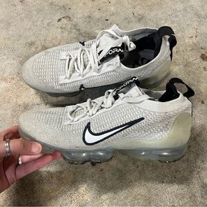 Nike VaporMax Flyknit Light size 6.5